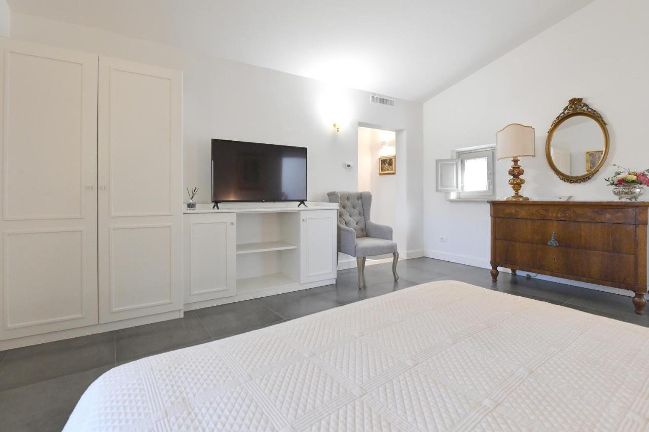Palazzo Degli Stemmi Bed & Breakfast Todi Exterior photo